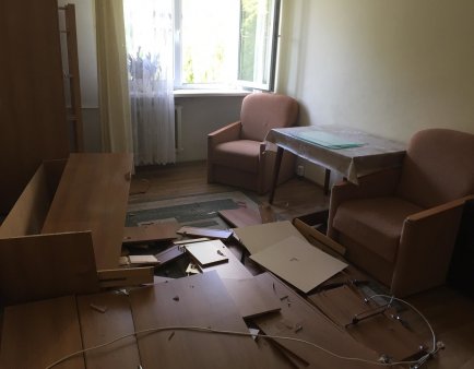 Likwidacja strych mebli