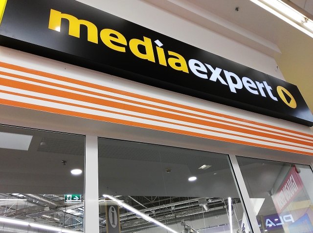 Czyste witryny sklepowe MediaExpert
