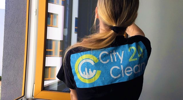 Mycie okien w mieszkaniu Warszawa Mokotów