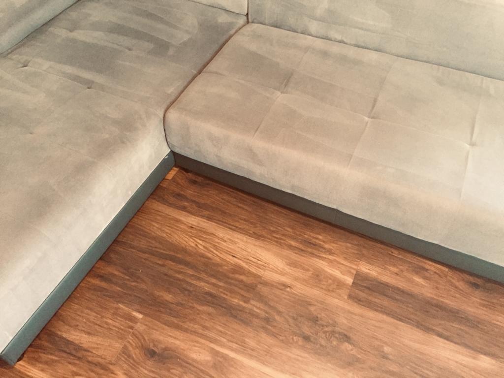 wyczyszczona tapicerka narożnika