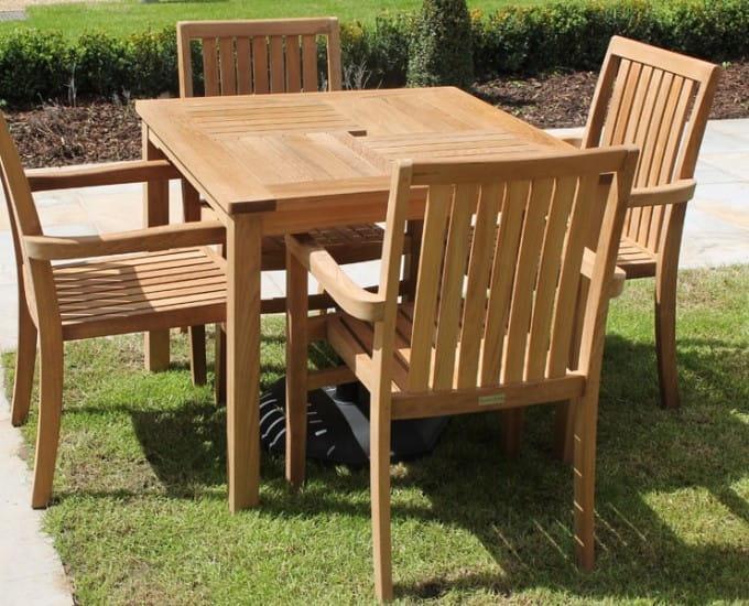 drewniany komplet ogrodowy